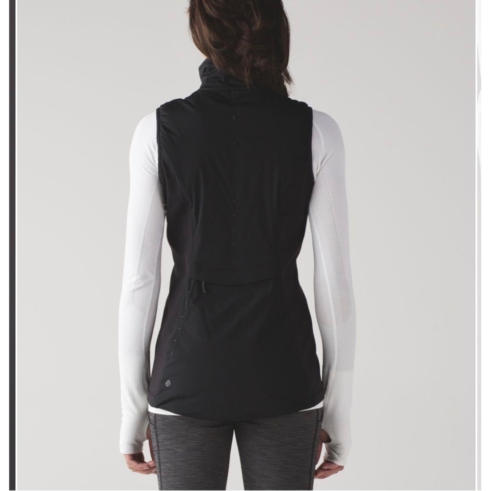 Lululemon Run For It Vest Black Full Zip Running Reflective Size 4